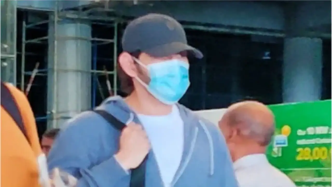 Mahesh Babu & his family clicked at Hyderabad airport as they return from vacation; PICS