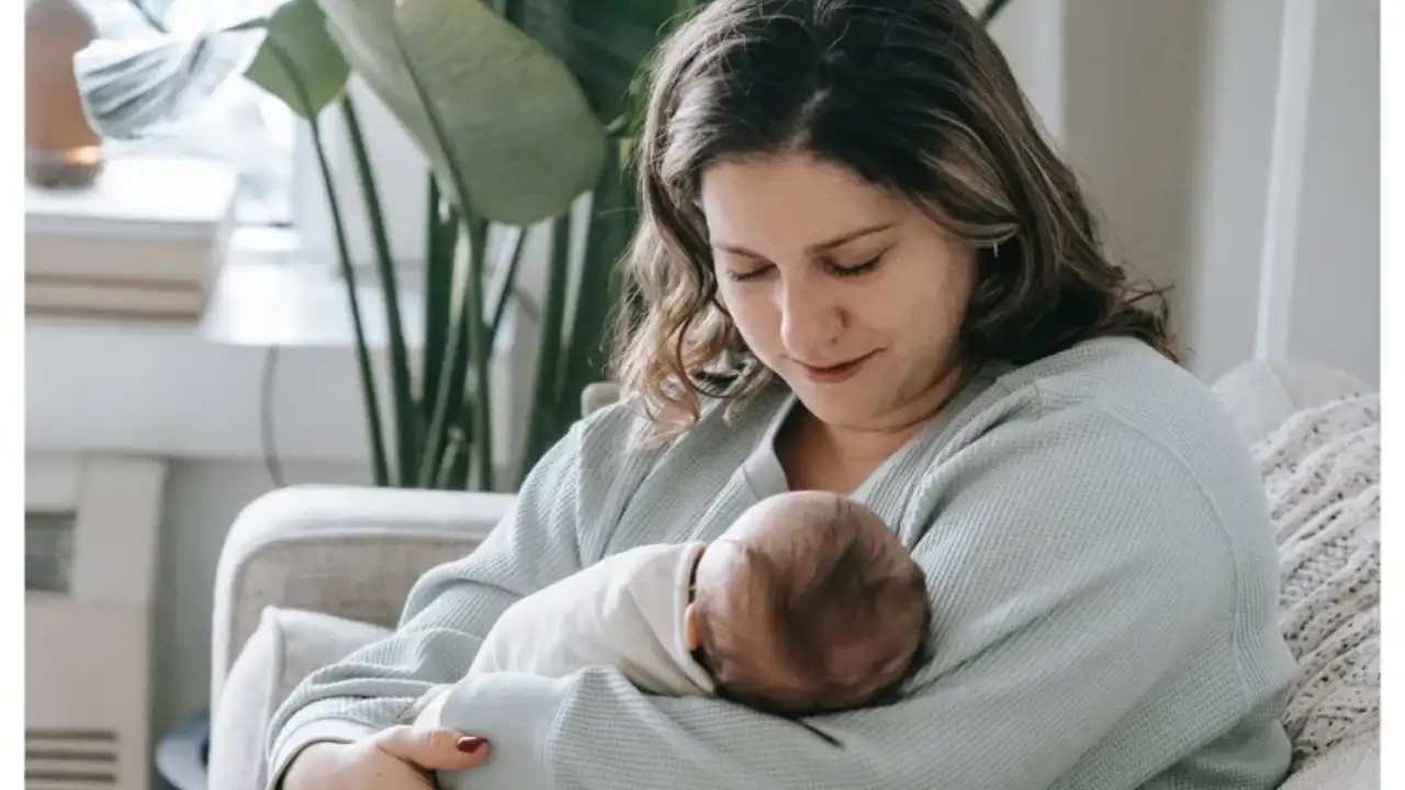 Dietician explains the benefits of eating dadima's Gond Laddu post pregnancy