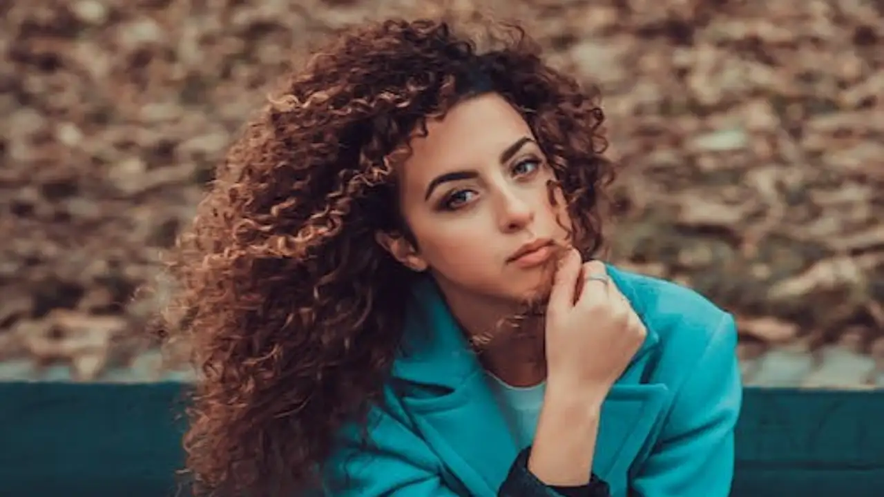 15 Best Curly Hair Products to Tame Your Fizz And Enhance Your Curls