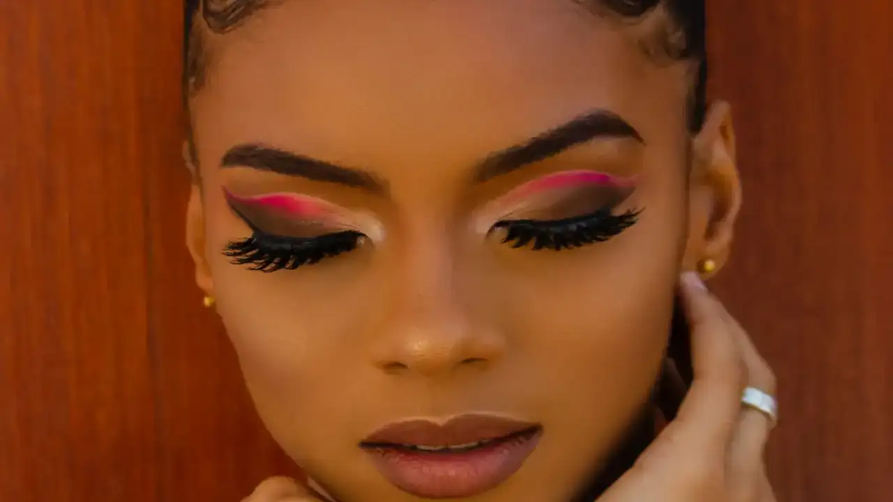 Amazon Great Indian Festival Sale 2022: 7 Best Eyeshadow Palettes to Nail Your Eye Make...