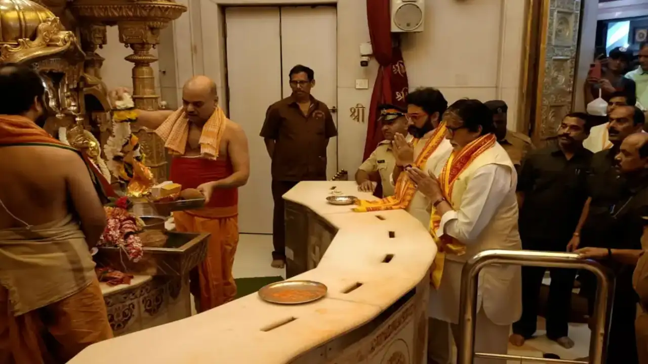 16 Best Cocktail Dresses Perfect for Older Women