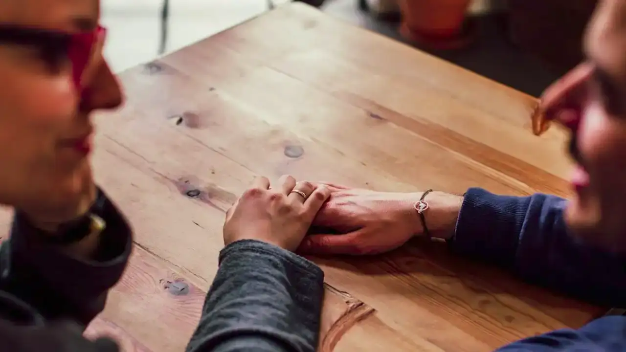 Cancer To Pisces: 4 Zodiac Signs That Are Committed to Work Through an Argument