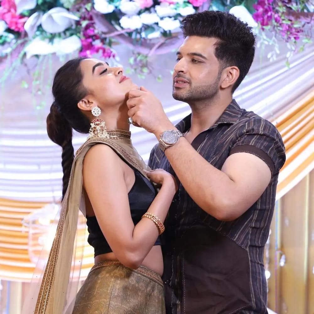 Tejasswi Prakash kisses Karan Kundrra on Naagin 6 sets; Check how actor takes sweet revenge