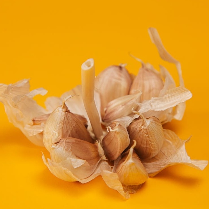 Benefits of Garlic for Hair Growth: Tips to Use Them. Discover the pros and cons to use garlic for hair here. Benefits of Garlic for Hair Growth: Tips to Use Them. Discover the pros and cons to use garlic for hair here.